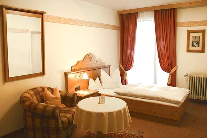 Gaestehaus Menkenbauer ルーポルディング エクステリア 写真